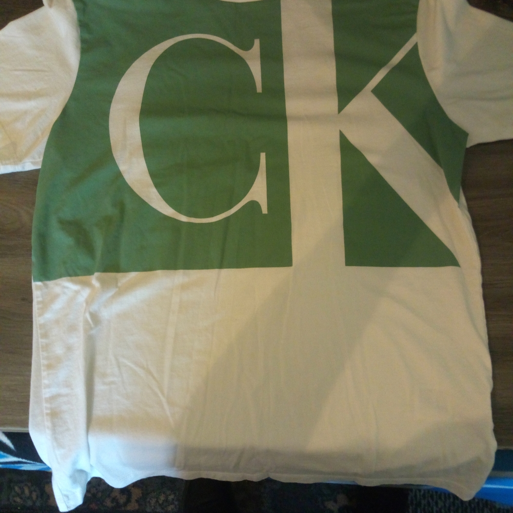 Calvin Klein Mens Tee in Green and White